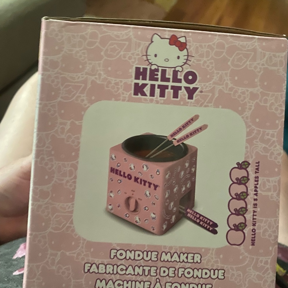 FIRST OFFER GETS IT Hello Kitty Pink and White Fondue Set - Picture 2 of 3